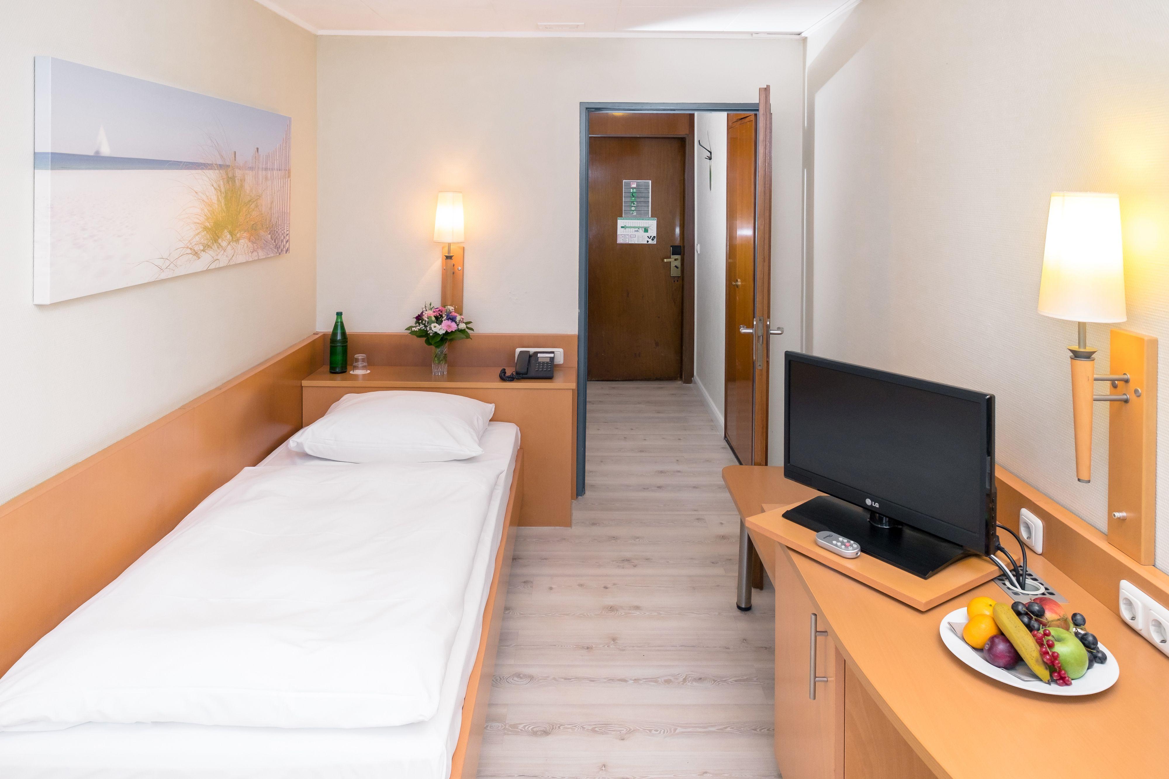 Hotel Astor Kiel by Campanile Exterior foto